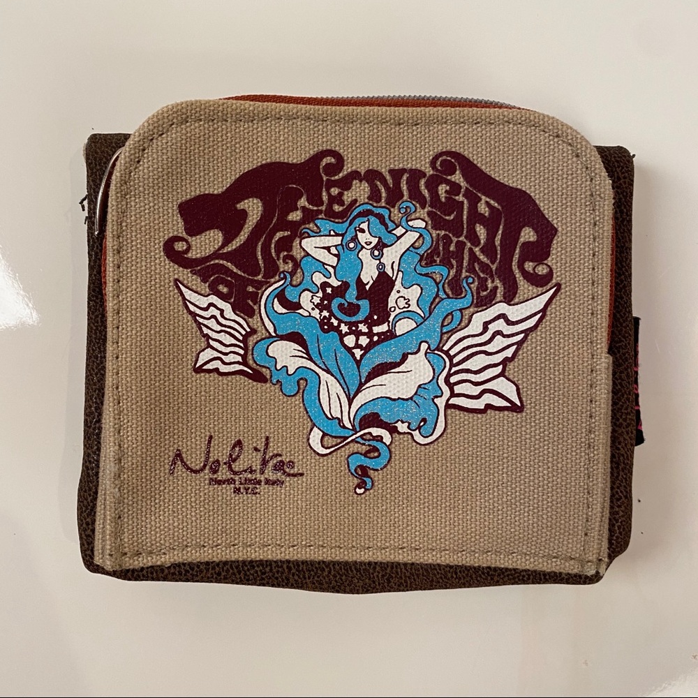 Nolita Wallet with Women in flower Design